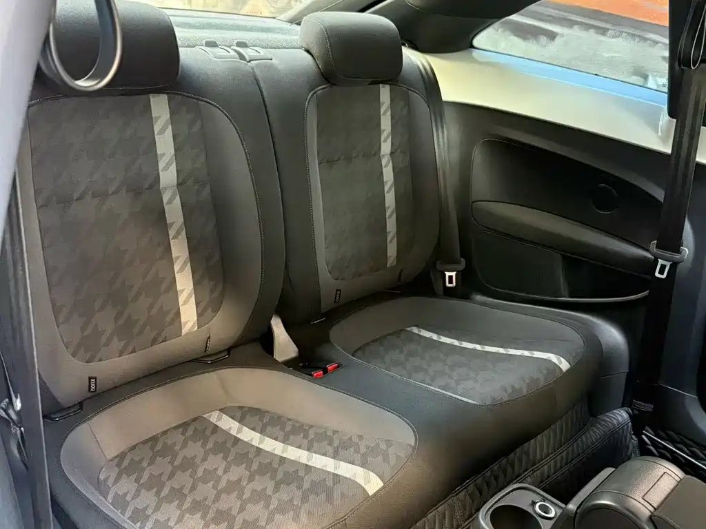 Volkswagen Beetle — миниатюра 9