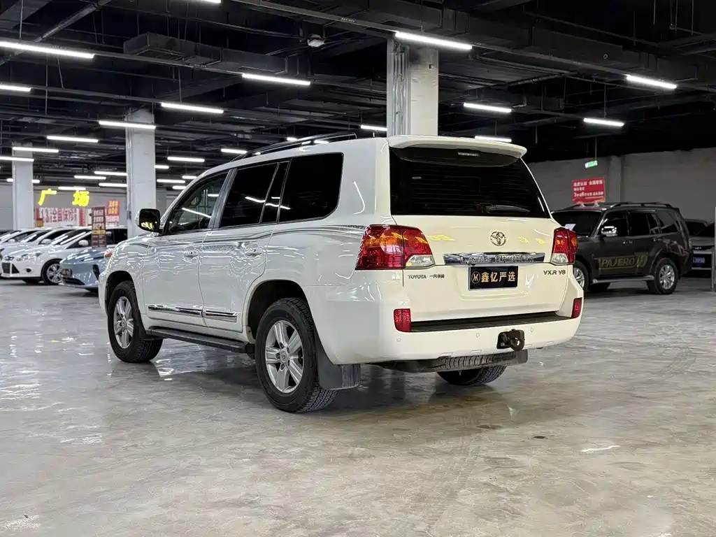 Toyota Land Cruiser — миниатюра 13