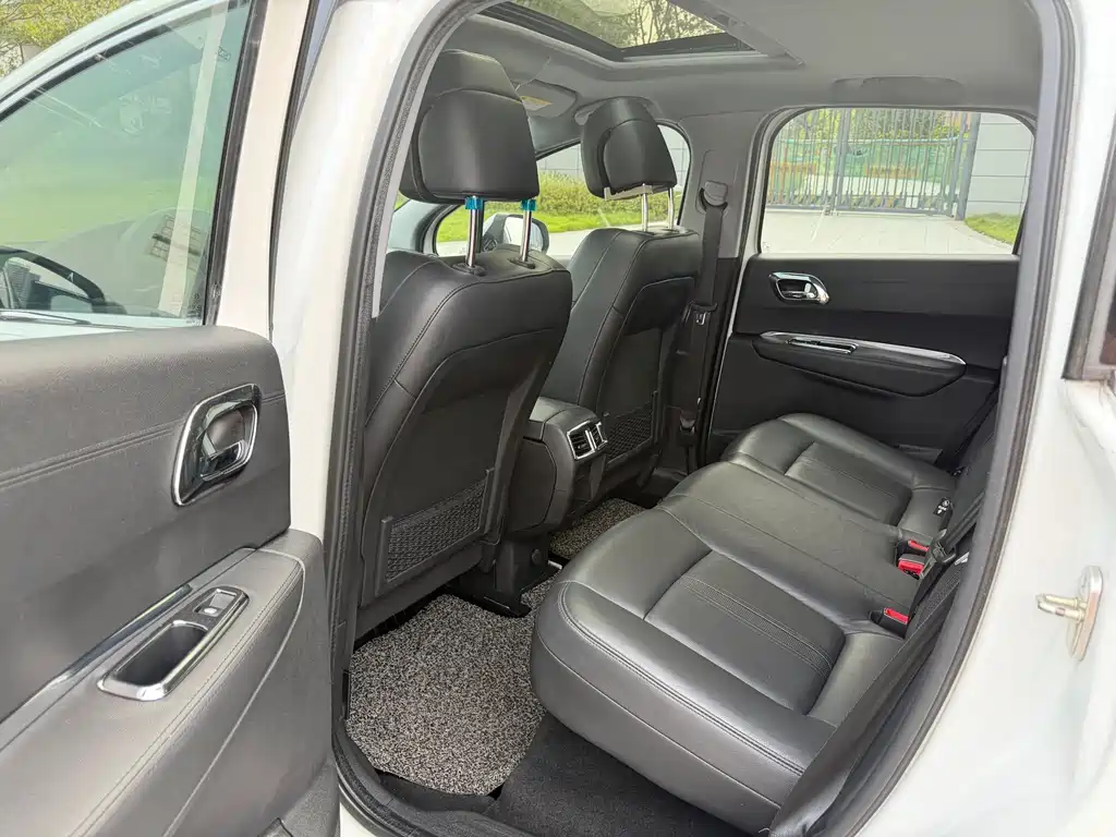 Peugeot 3008 — миниатюра 14