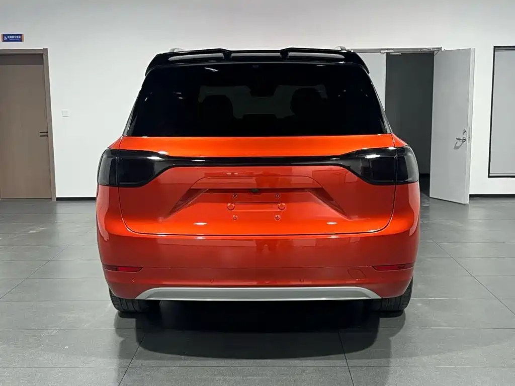 AITO ASK THE WORLD M9