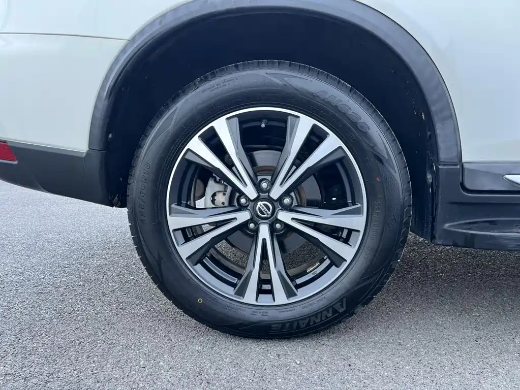 Nissan X-Trail — миниатюра 10