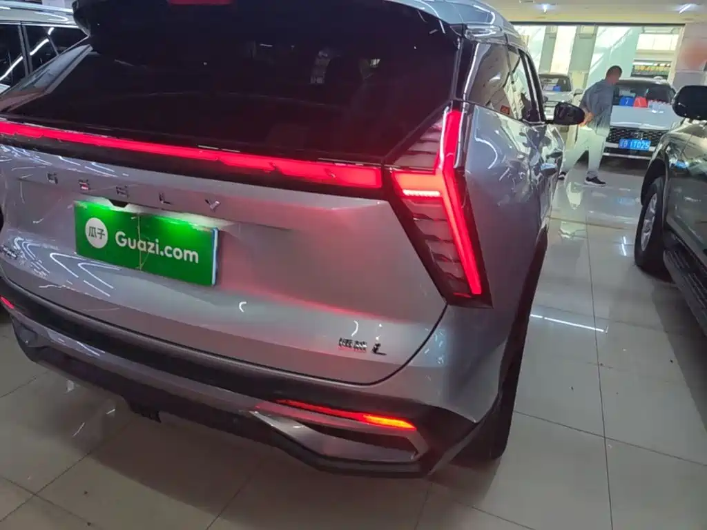 Geely Boyue L — миниатюра 8
