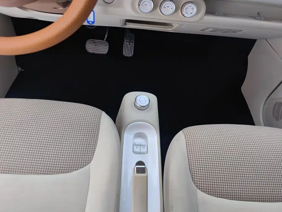 Wuling MINIEV — миниатюра 16