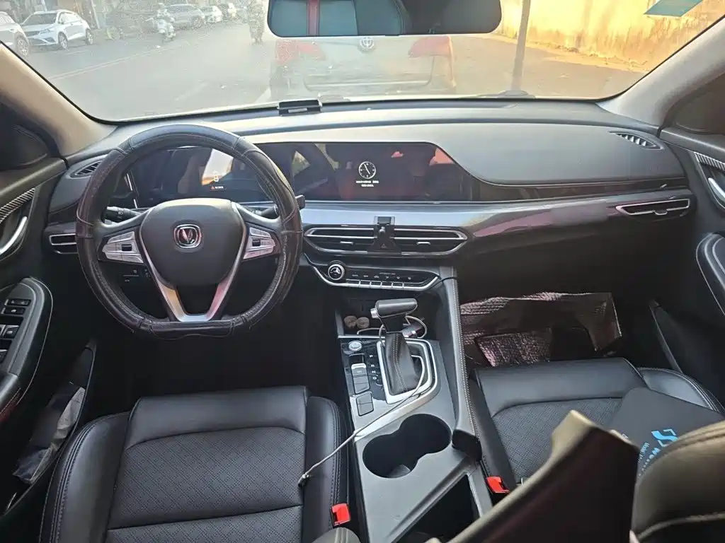 Changan Eado — миниатюра 5