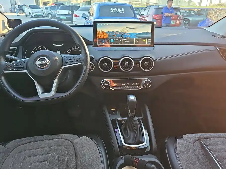 Nissan Qashqai — миниатюра 12