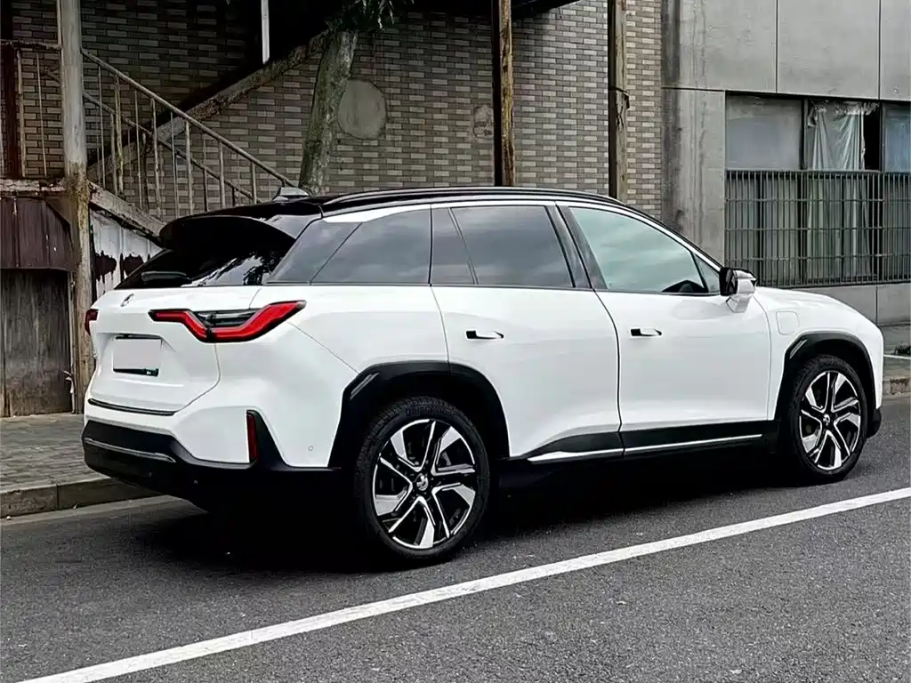 NIO ES6 — миниатюра 6