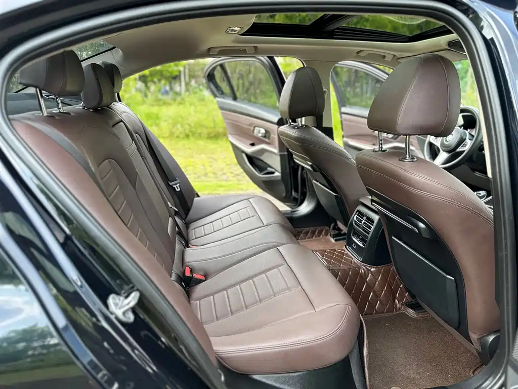 BMW 3 Series — миниатюра 19