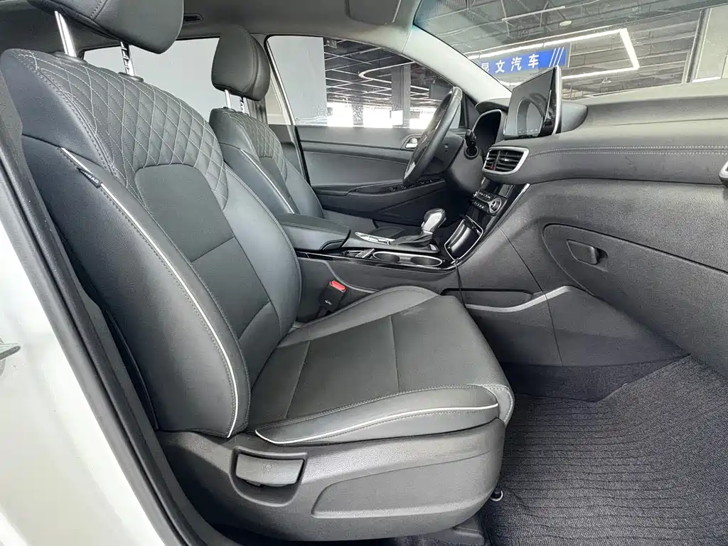 Hyundai Tucson — миниатюра 9