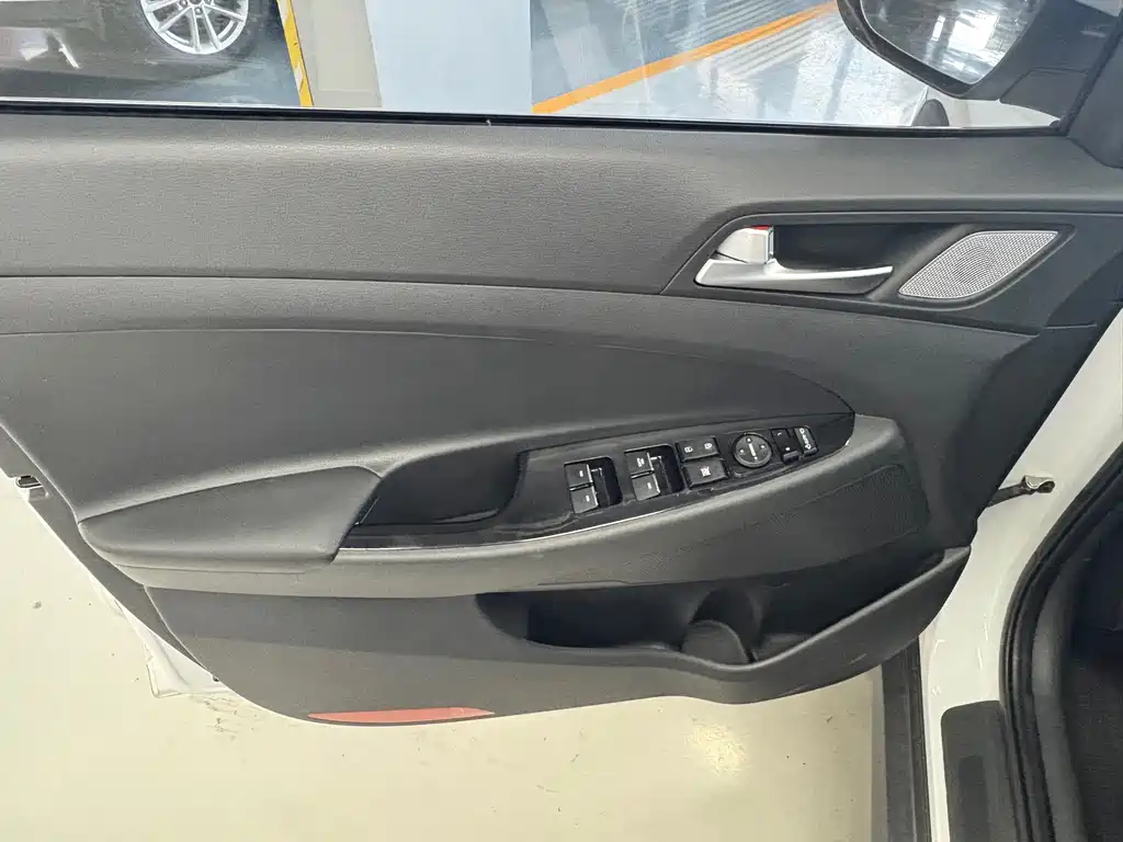 Hyundai Tucson — миниатюра 12