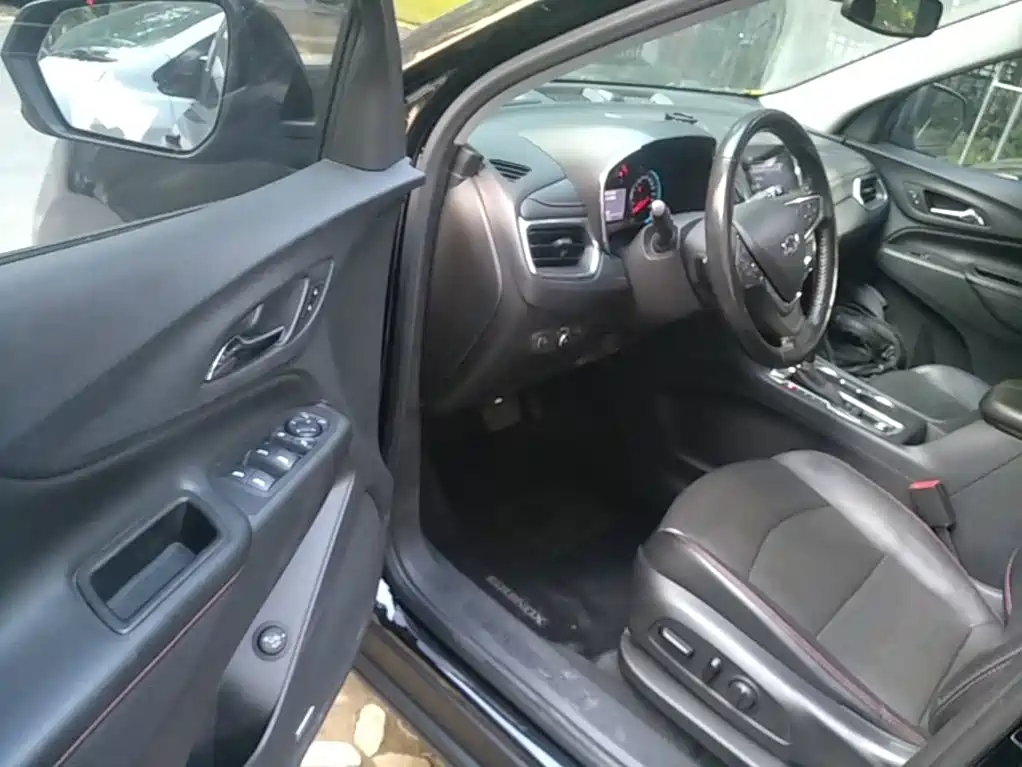 Chevrolet Equinox — миниатюра 16