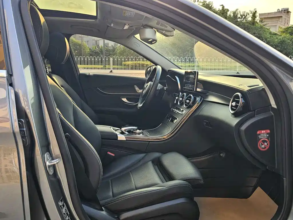 Mercedes-Benz C-Class — миниатюра 15