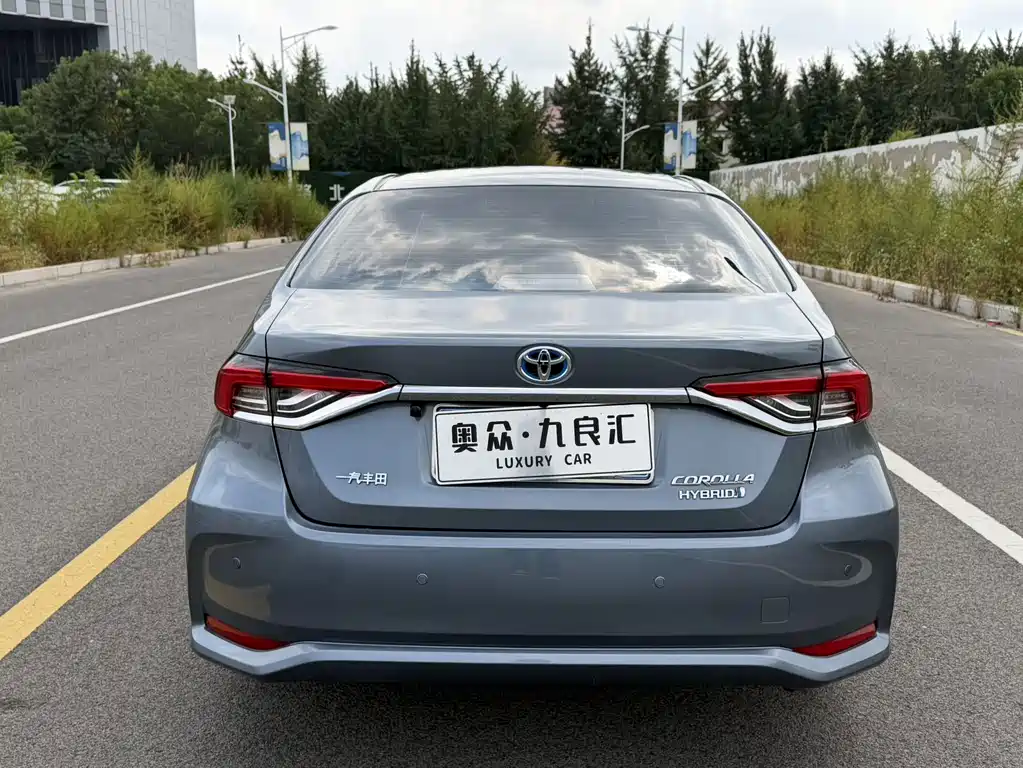 Toyota Corolla — миниатюра 5