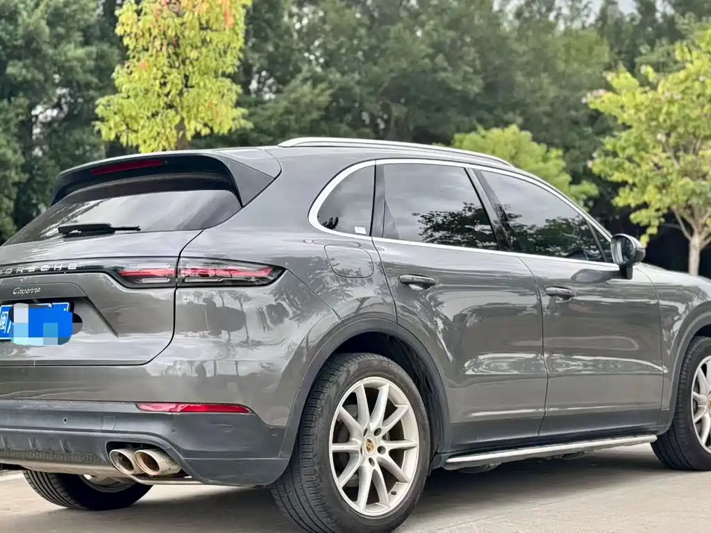 PORSCHE CAYENNE