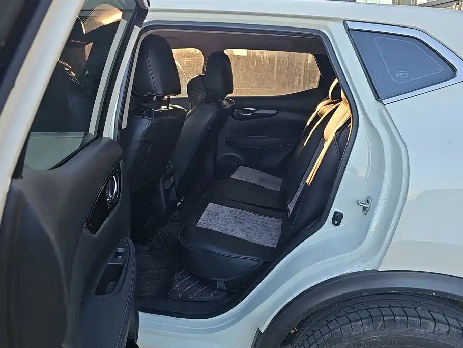 Nissan Qashqai — миниатюра 11