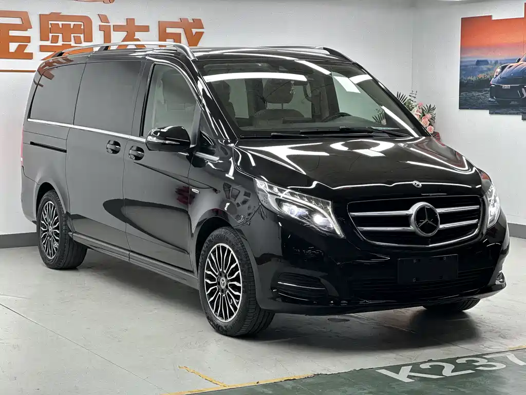 MERCEDES-BENZ V CLASS