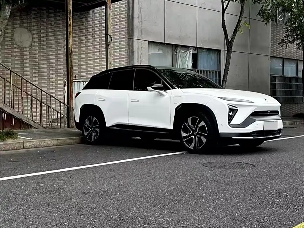 NIO ES6 — миниатюра 2