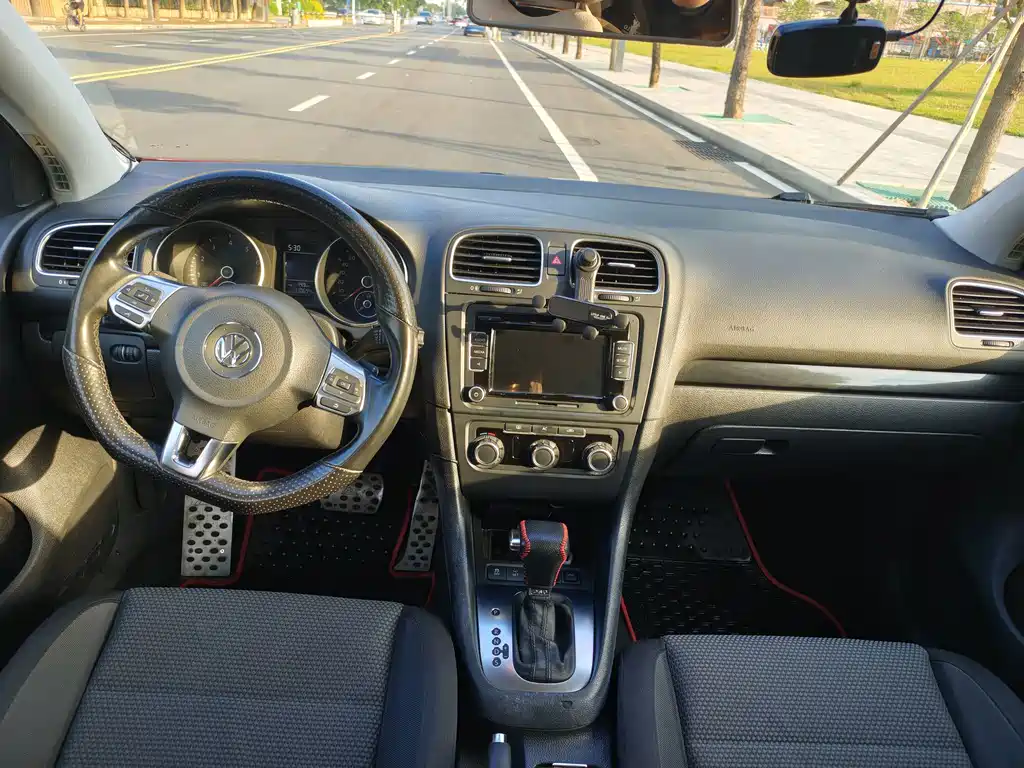 Volkswagen Golf — миниатюра 6
