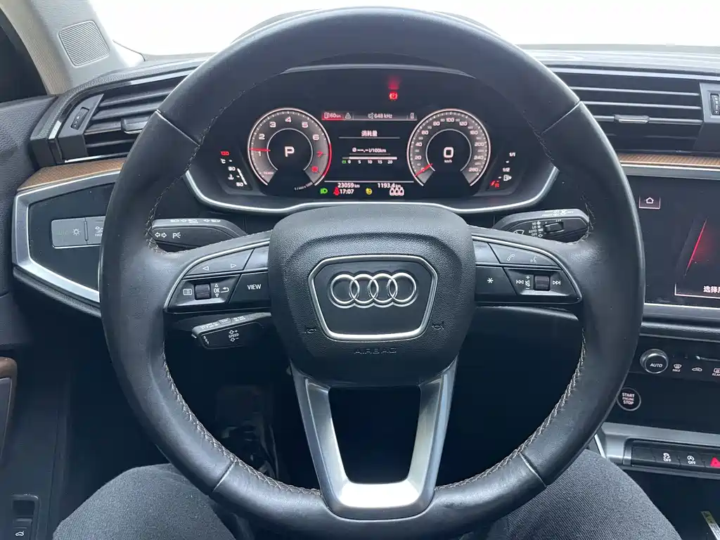 Audi Q3 — миниатюра 9