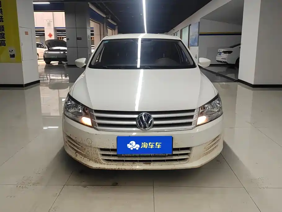 Volkswagen Santana — миниатюра 2