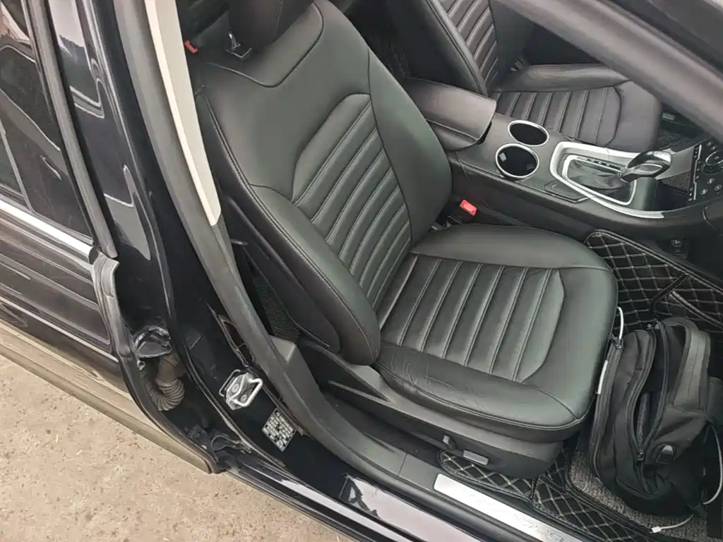 Ford Mondeo — миниатюра 25