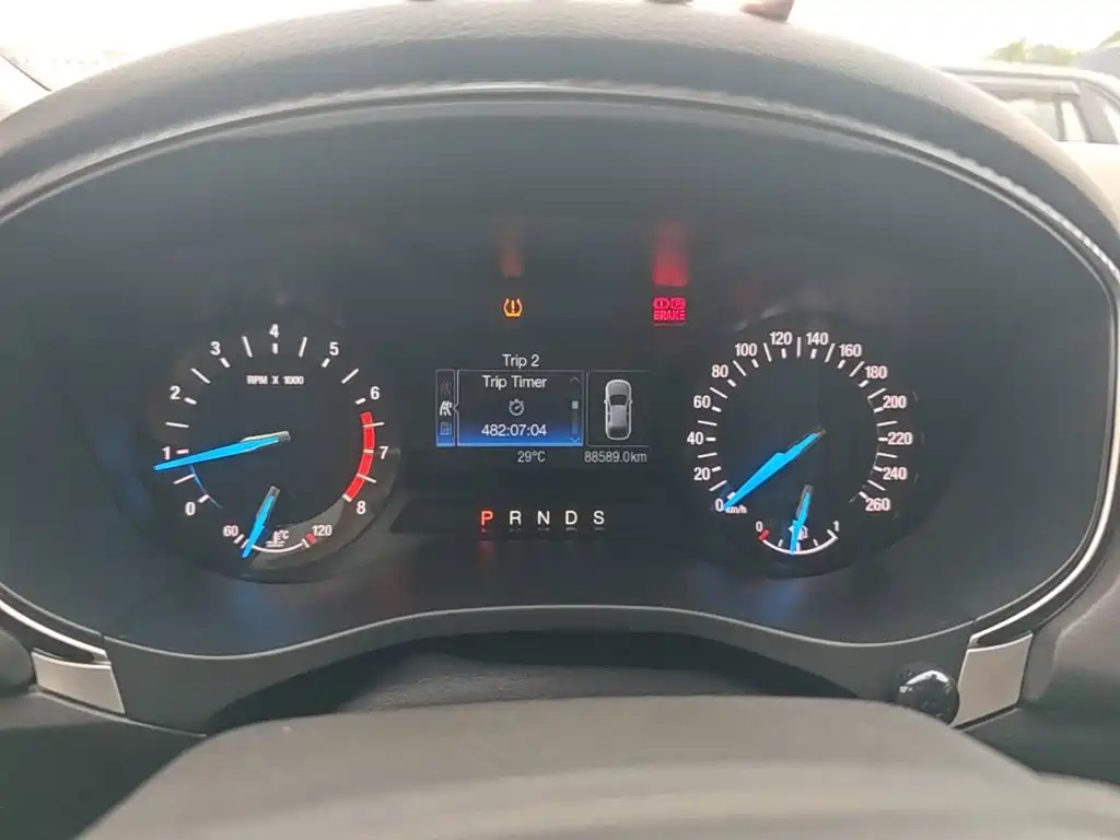 Ford Mondeo — миниатюра 12