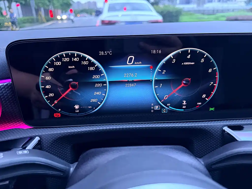 Mercedes-Benz A-Class — миниатюра 8