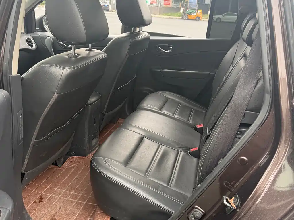 Renault Koleos (Import) — миниатюра 9