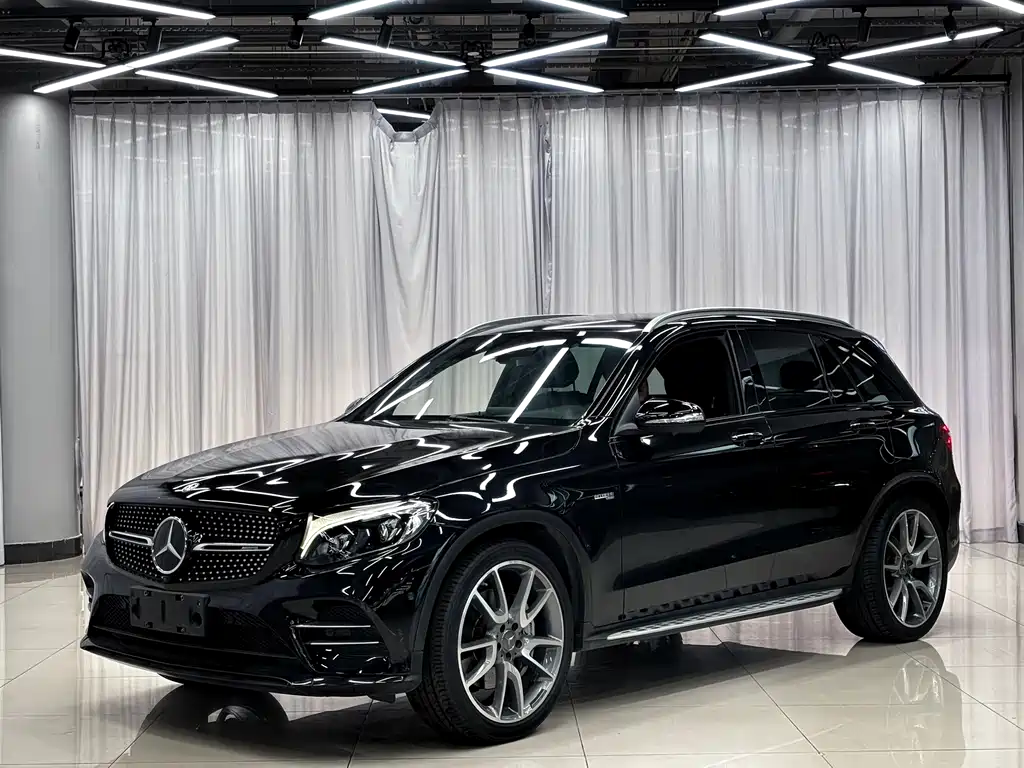 MERCEDES-BENZ GLC AMG