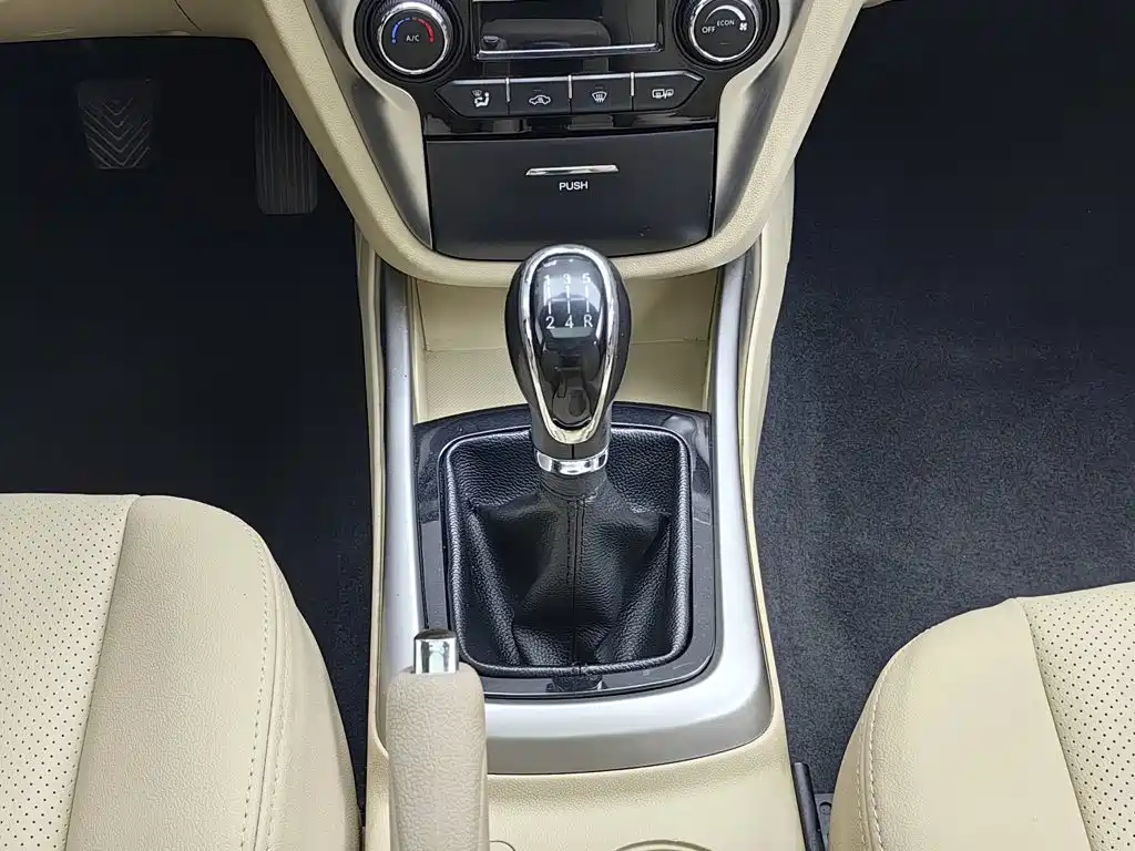 Changan Eado — миниатюра 13