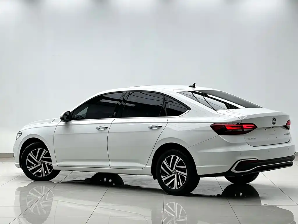 Volkswagen Lavida — миниатюра 6