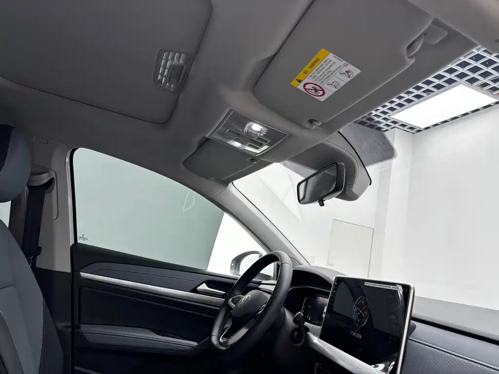 Volkswagen Lavida — миниатюра 11