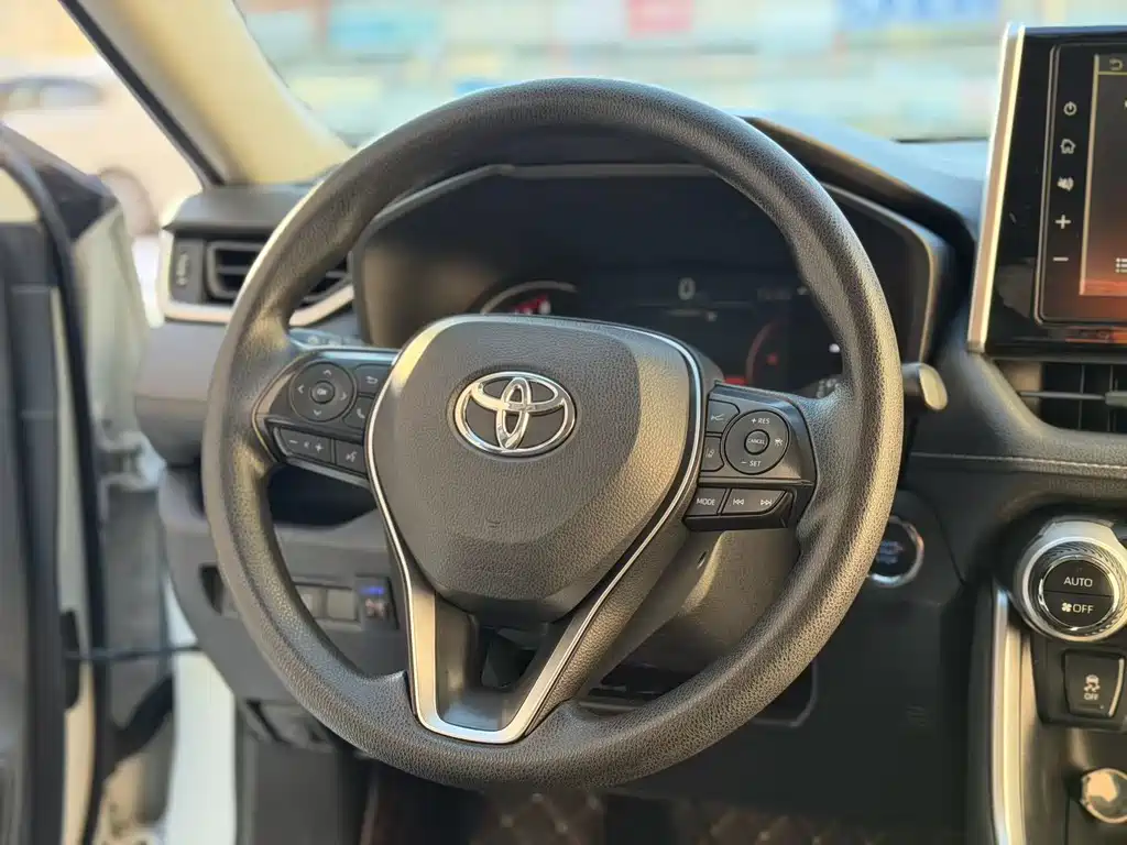 TOYOTA RAV4 RONGFANG