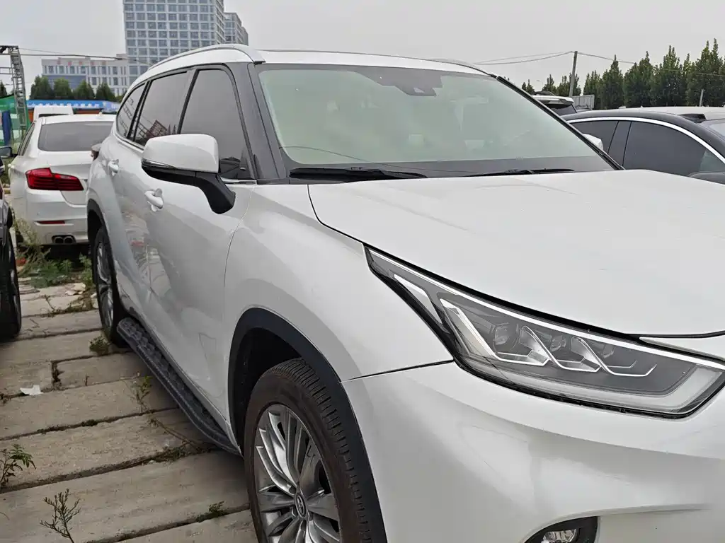 Toyota Highlander — миниатюра 3