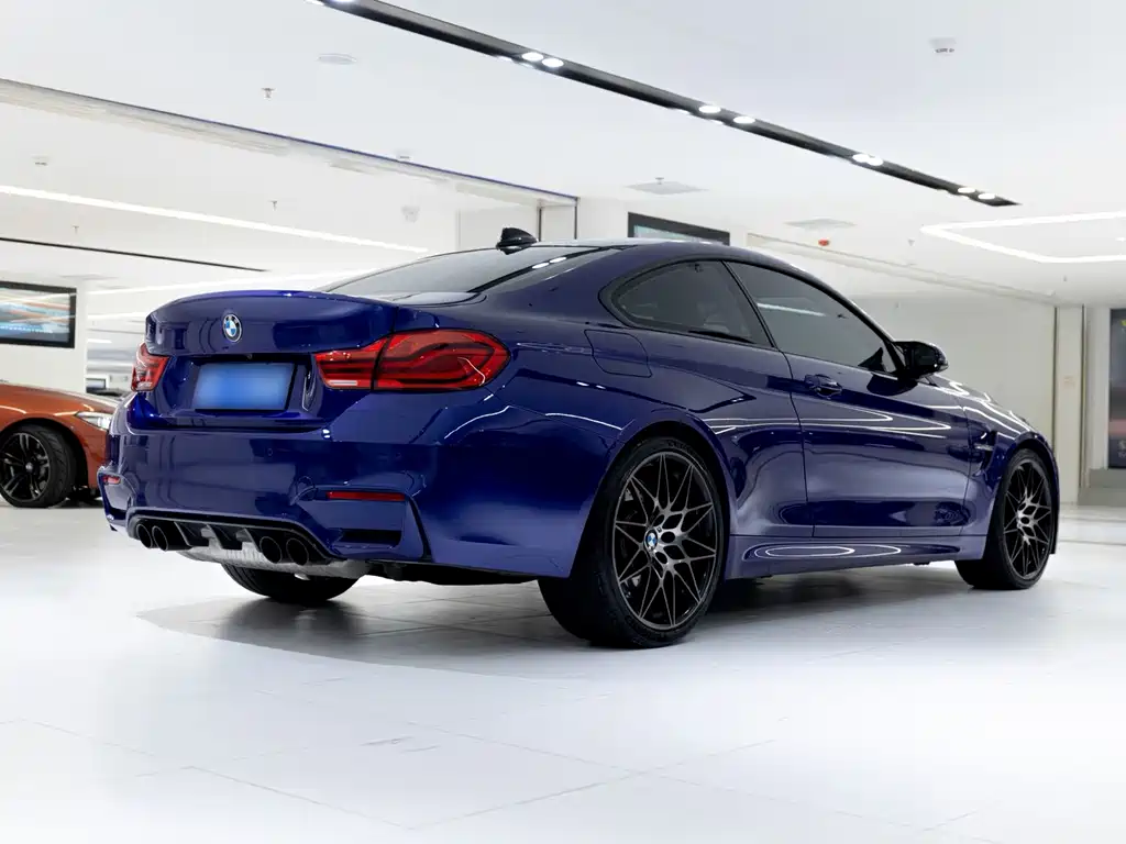 BMW M4 — миниатюра 5