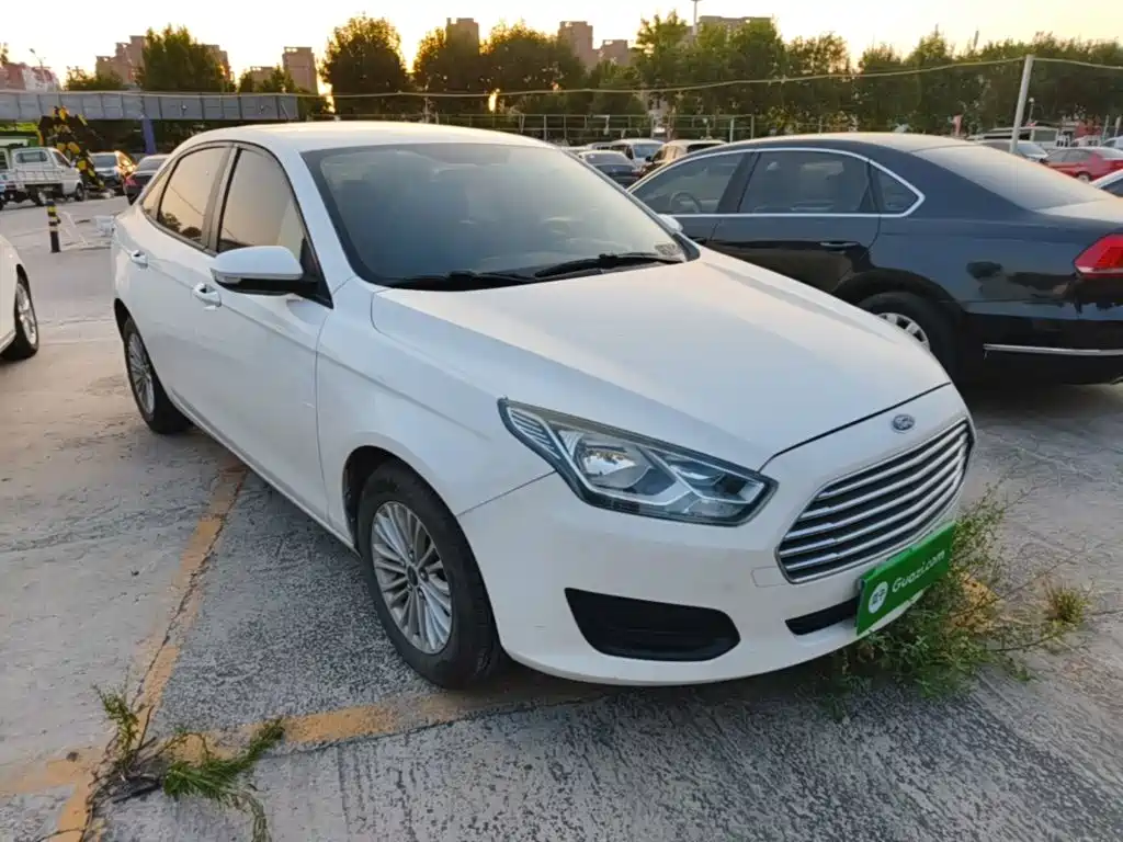 Ford Escort — миниатюра 4