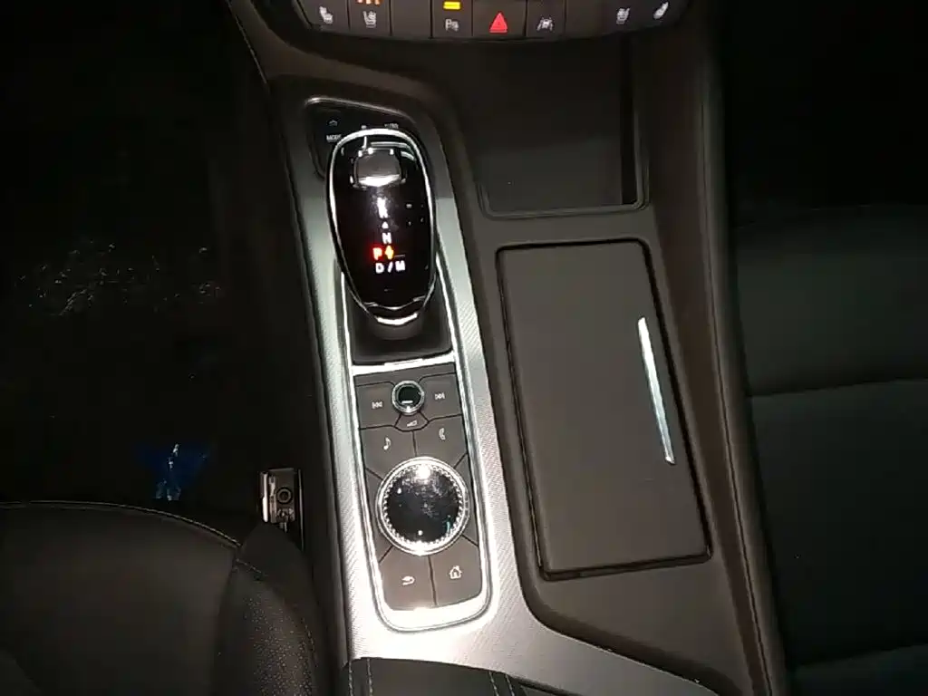 Cadillac CT5 — миниатюра 14