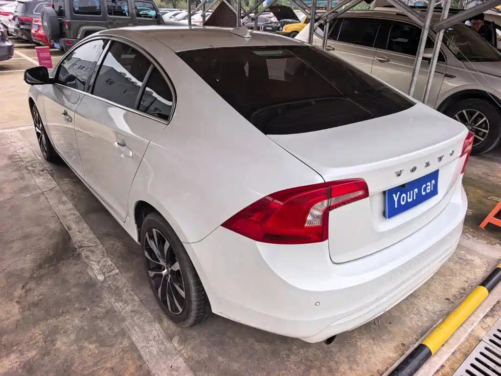 Volvo S60 — миниатюра 4