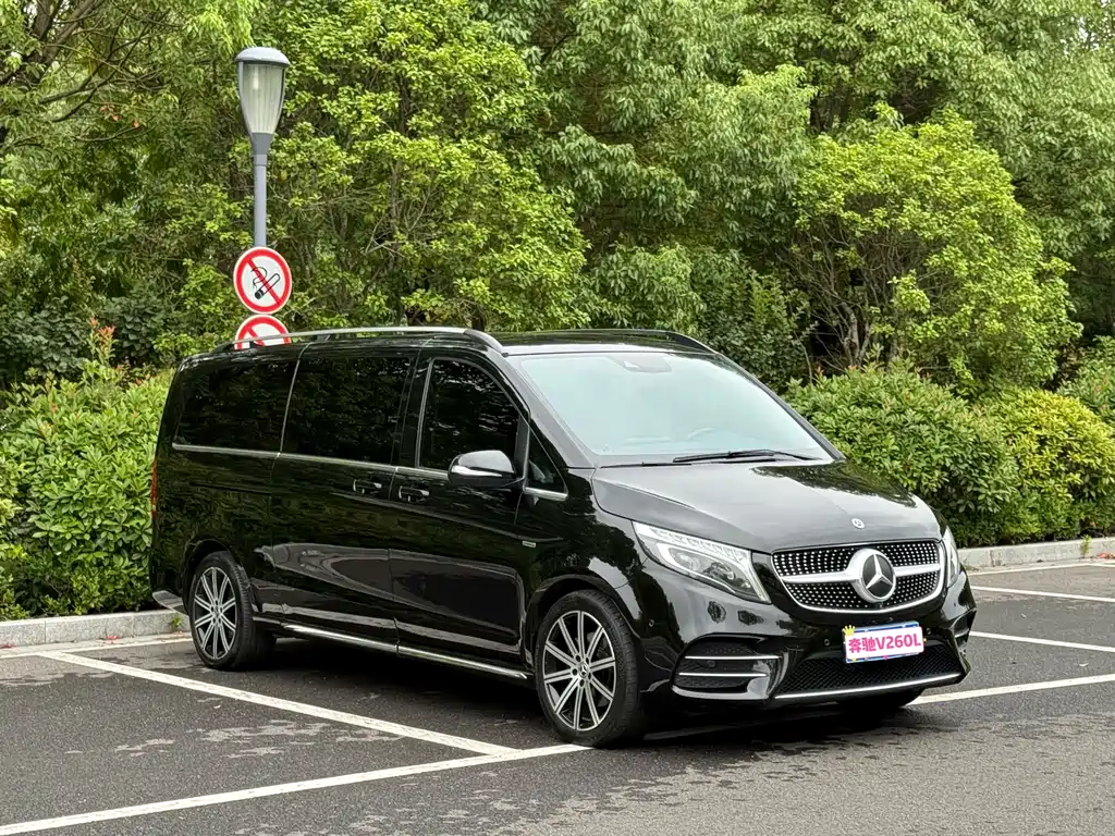 Mercedes-Benz V-Class — миниатюра 2