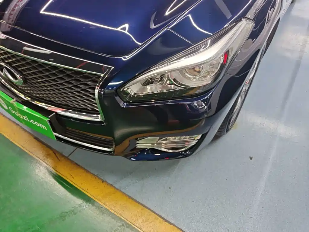 Infiniti Q70 — миниатюра 24