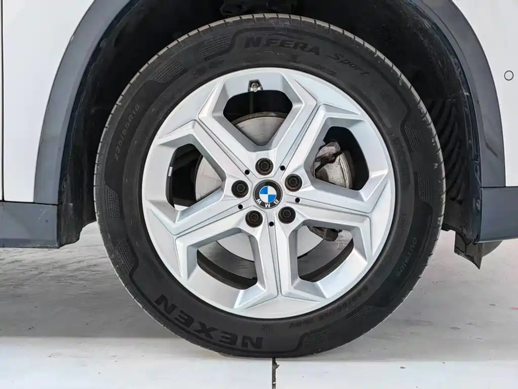 BMW X1 — миниатюра 9