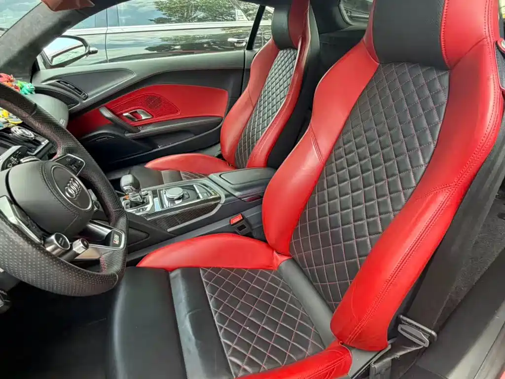 Audi R8 — миниатюра 4
