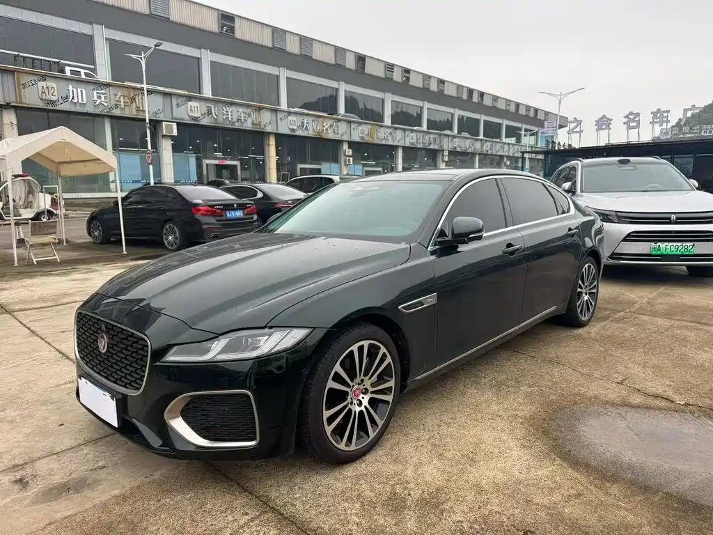 Купить Jaguar XFL