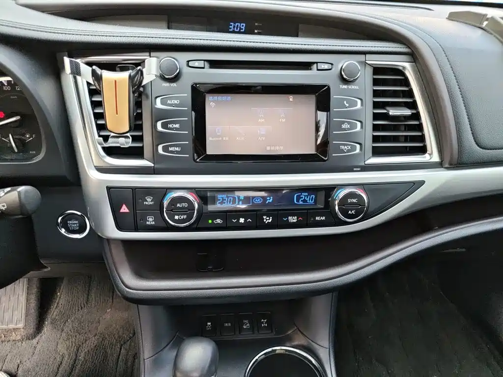 Toyota Highlander — миниатюра 14