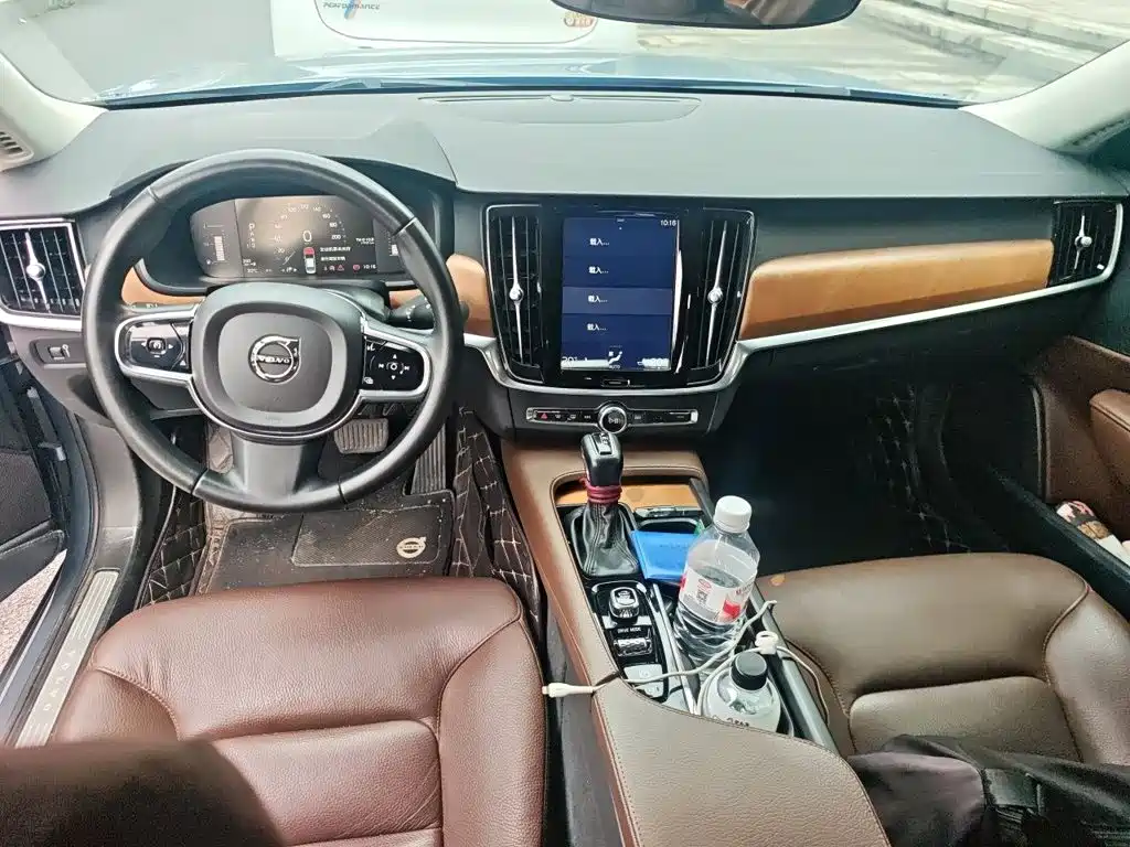 Volvo S90 — миниатюра 13