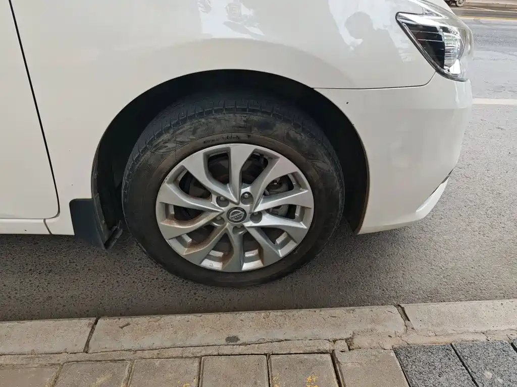 Nissan Sylphy — миниатюра 8