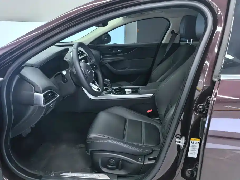 Jaguar XEL — миниатюра 9