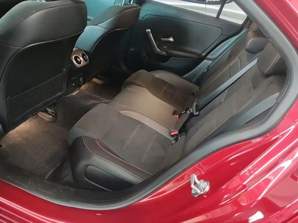 Mercedes-Benz A-Class — миниатюра 17