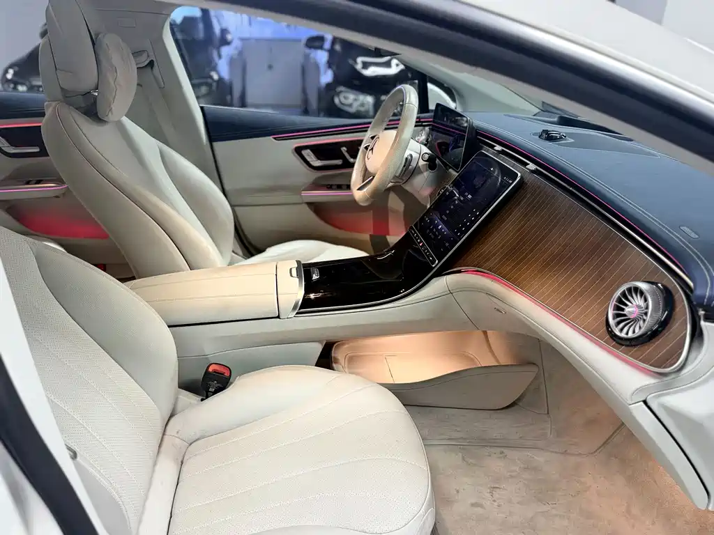 Mercedes-Benz EQE — миниатюра 14