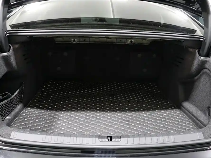 Audi A6L — миниатюра 19