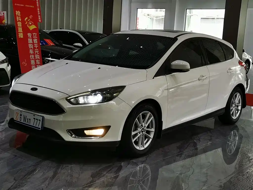FORD FOX